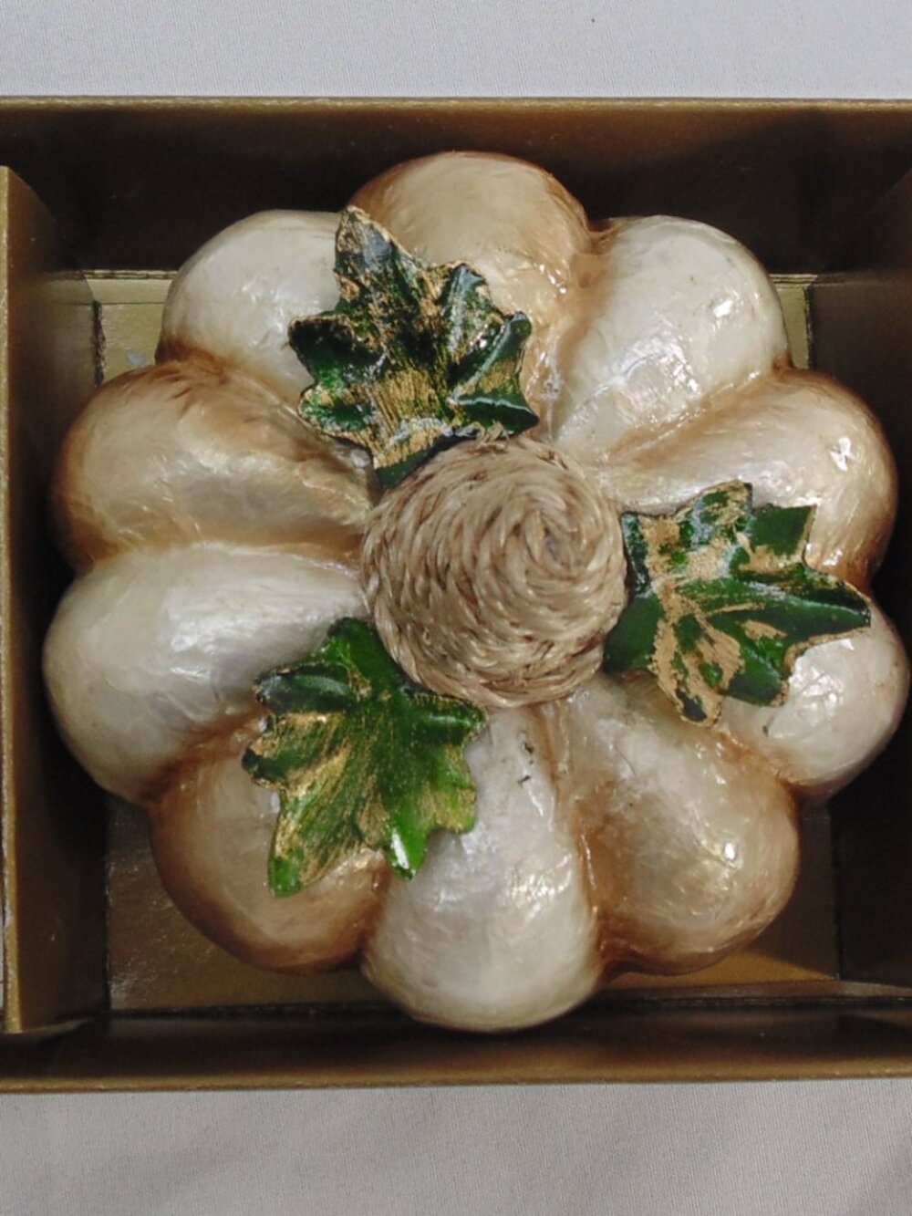 New MacKenzie-Childs Mocha Capiz Pumpkins Set Of 3 Halloween - Picture 3 of 6